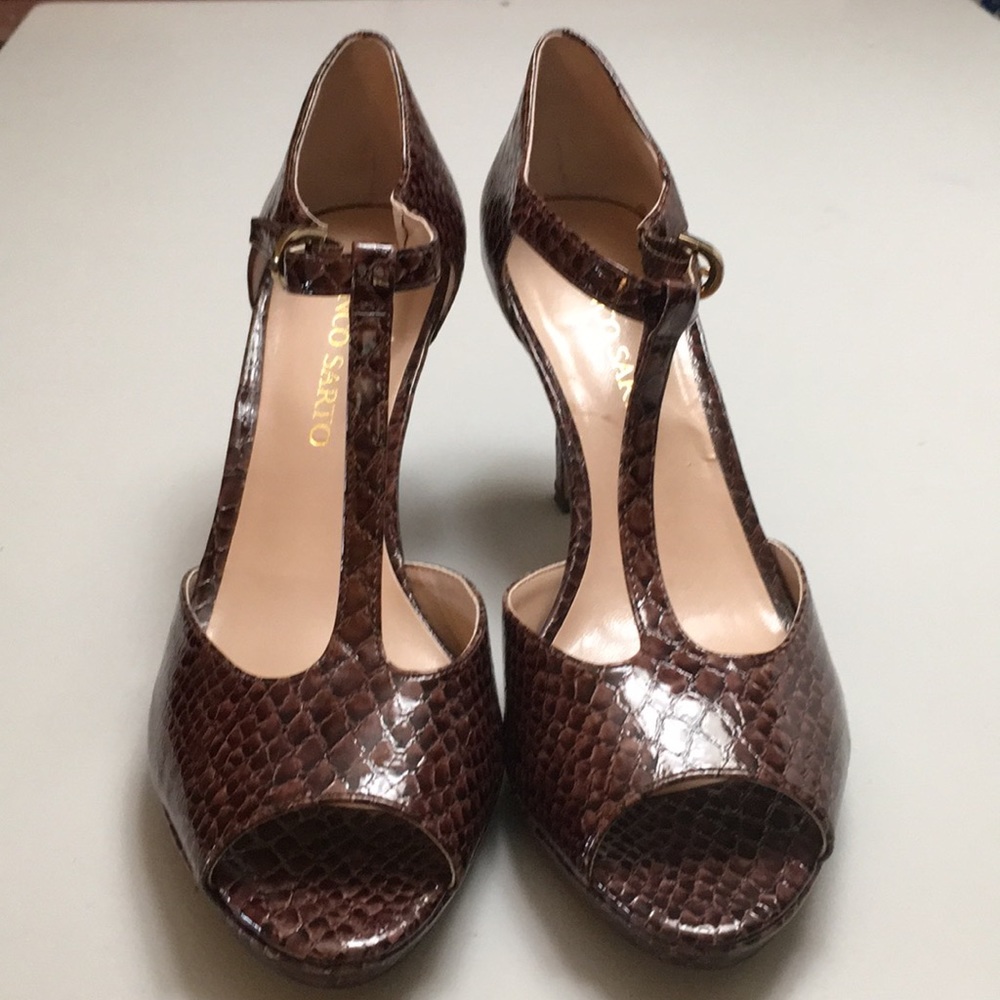 Franco Sarto Reptile Print T-Strap Heels. Sz8.5M
